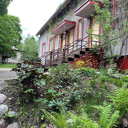 Koulumaeki Hostel Karkola Bagian luar foto