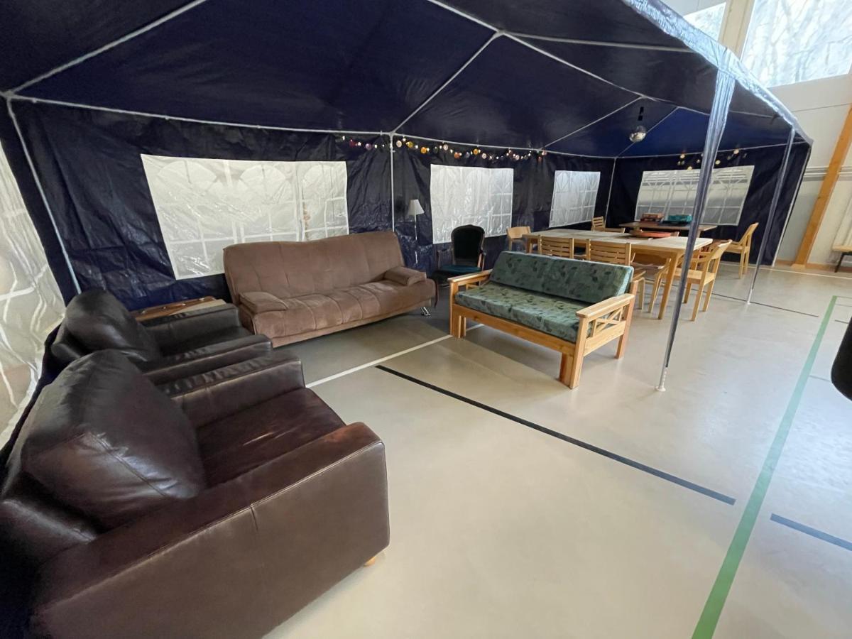 Koulumaeki Hostel Karkola Bagian luar foto