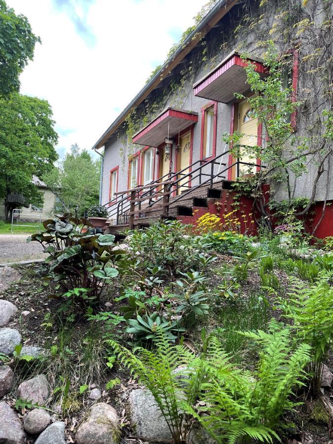 Koulumaeki Hostel Karkola Bagian luar foto