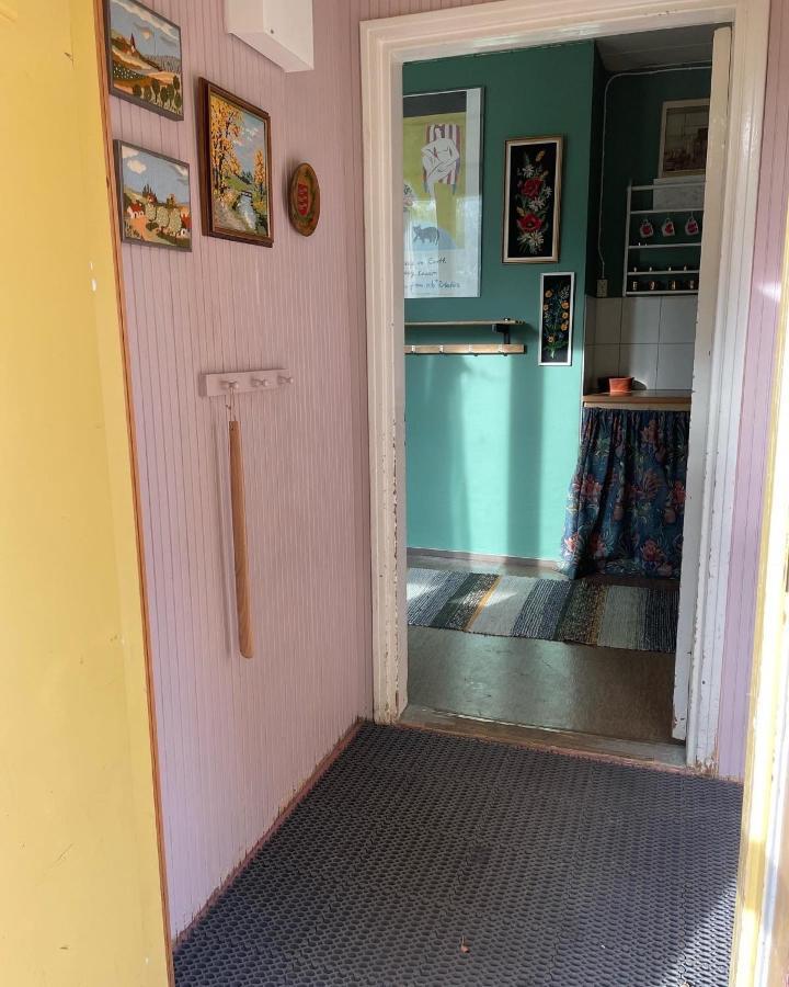 Koulumaeki Hostel Karkola Bagian luar foto