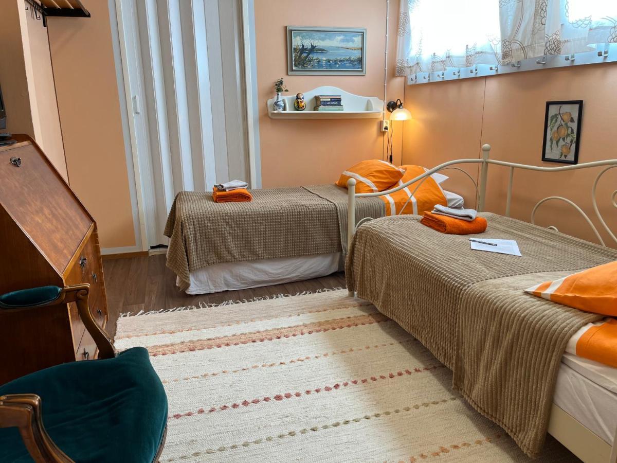 Koulumaeki Hostel Karkola Bagian luar foto