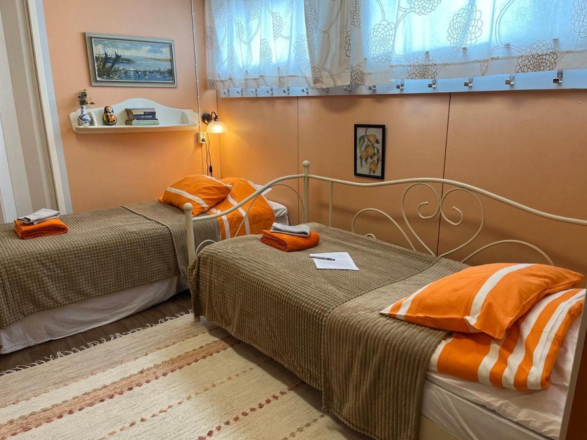 Koulumaeki Hostel Karkola Bagian luar foto