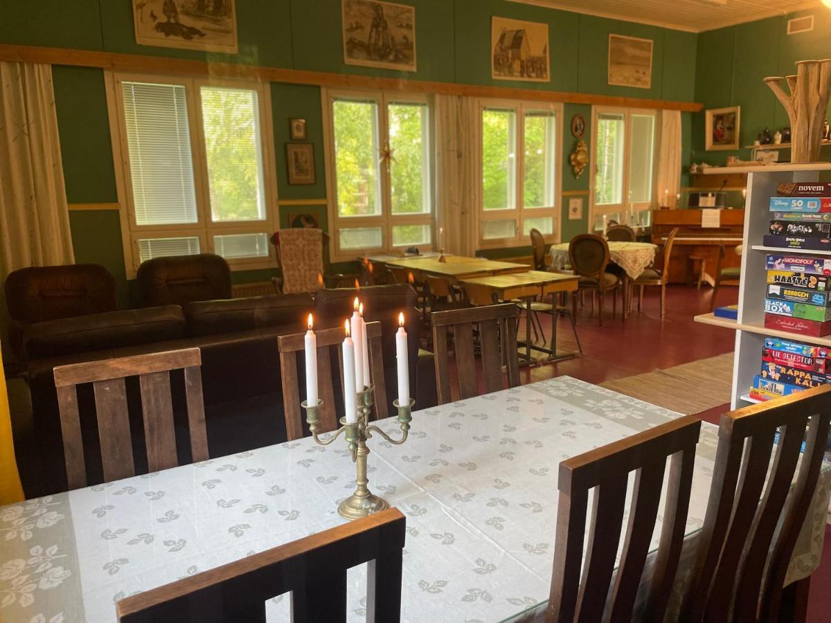 Koulumaeki Hostel Karkola Bagian luar foto