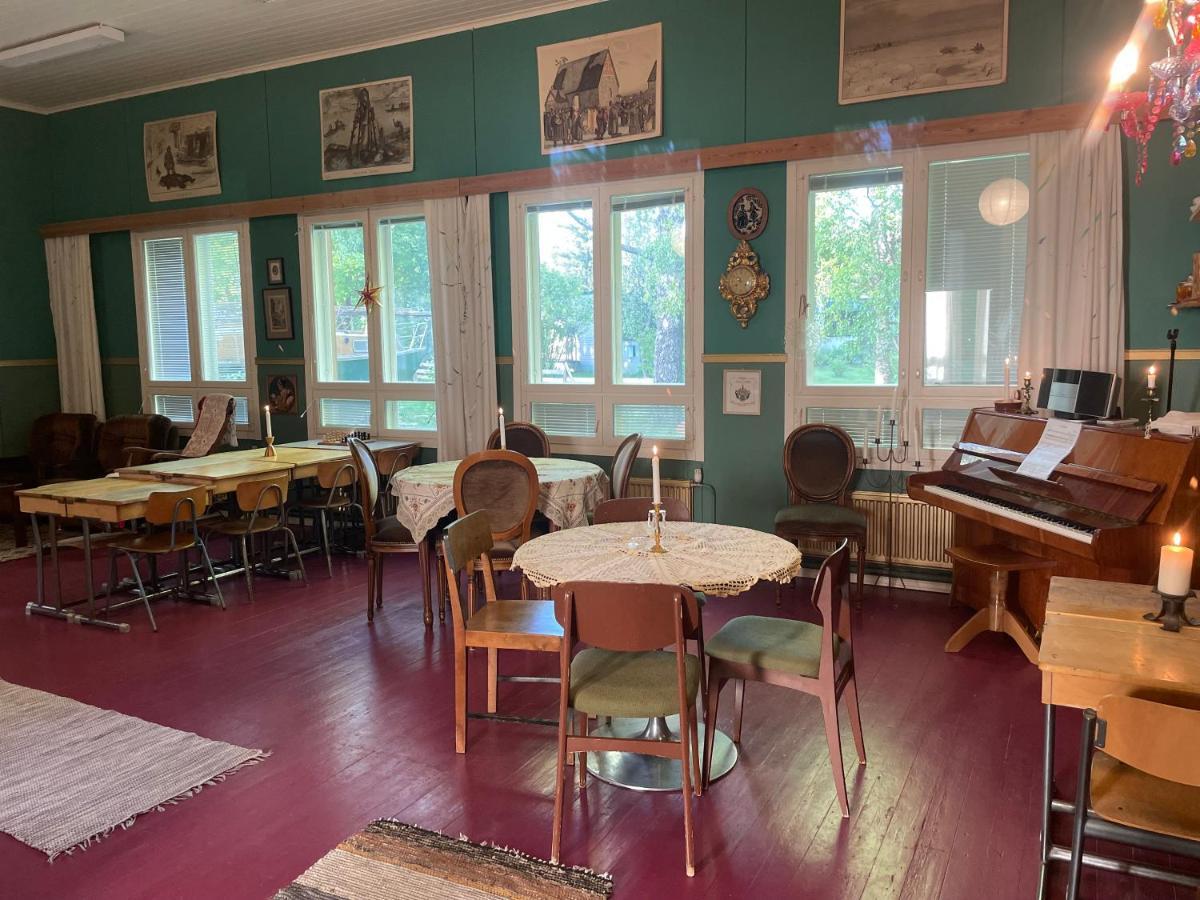 Koulumaeki Hostel Karkola Bagian luar foto