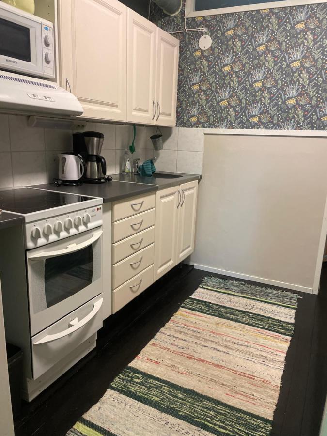 Koulumaeki Hostel Karkola Bagian luar foto
