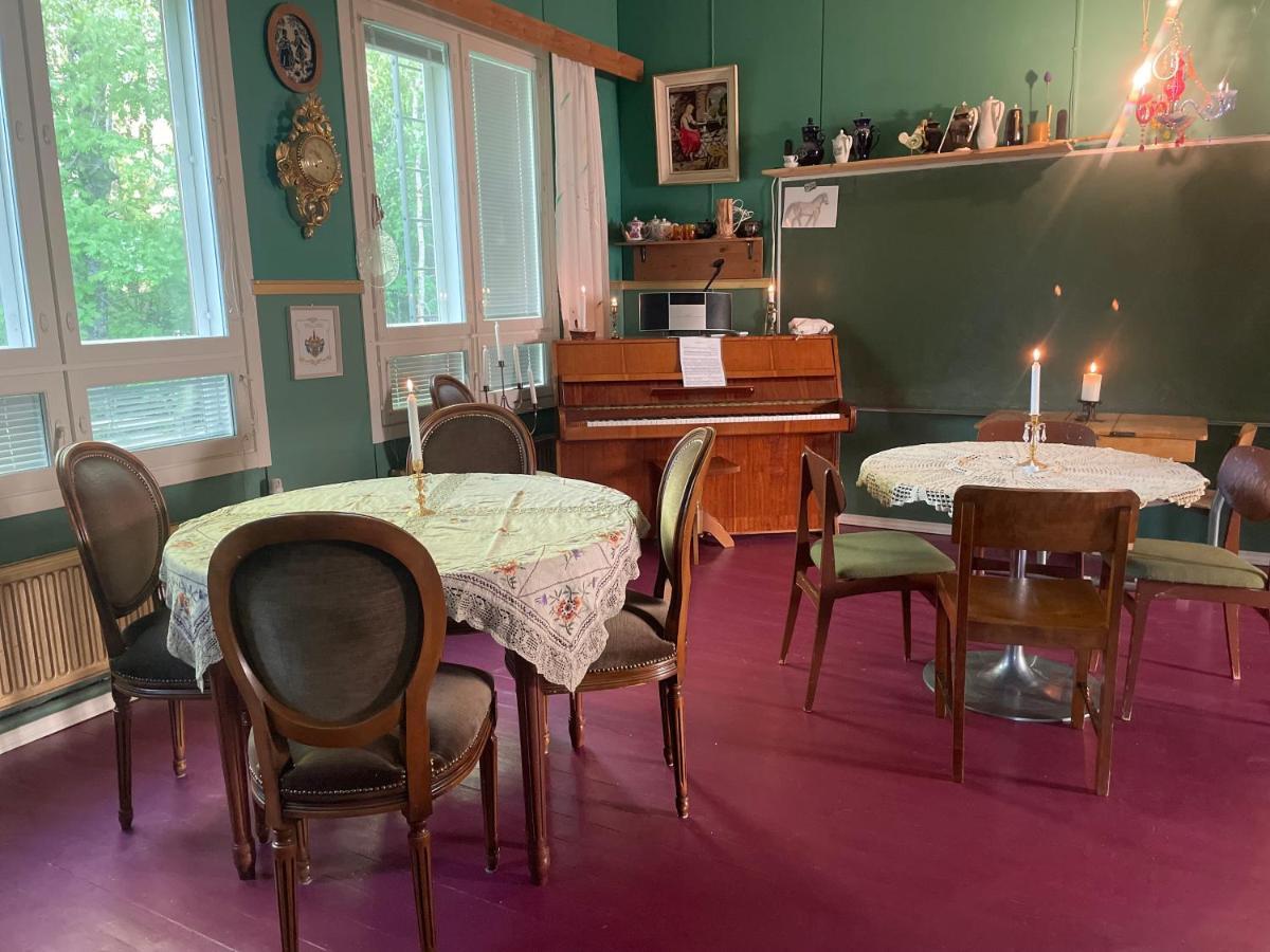 Koulumaeki Hostel Karkola Bagian luar foto