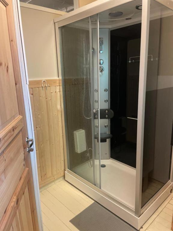 Koulumaeki Hostel Karkola Bagian luar foto